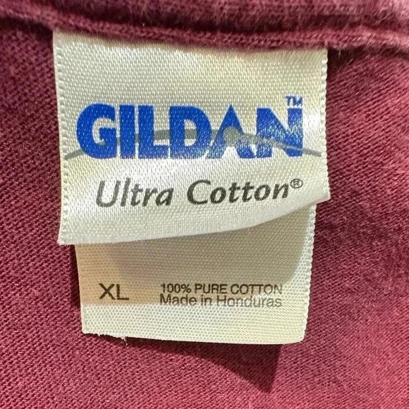 John Deere Burgundy And Cream Logo TShirt Size XL - Picture 3 of 3